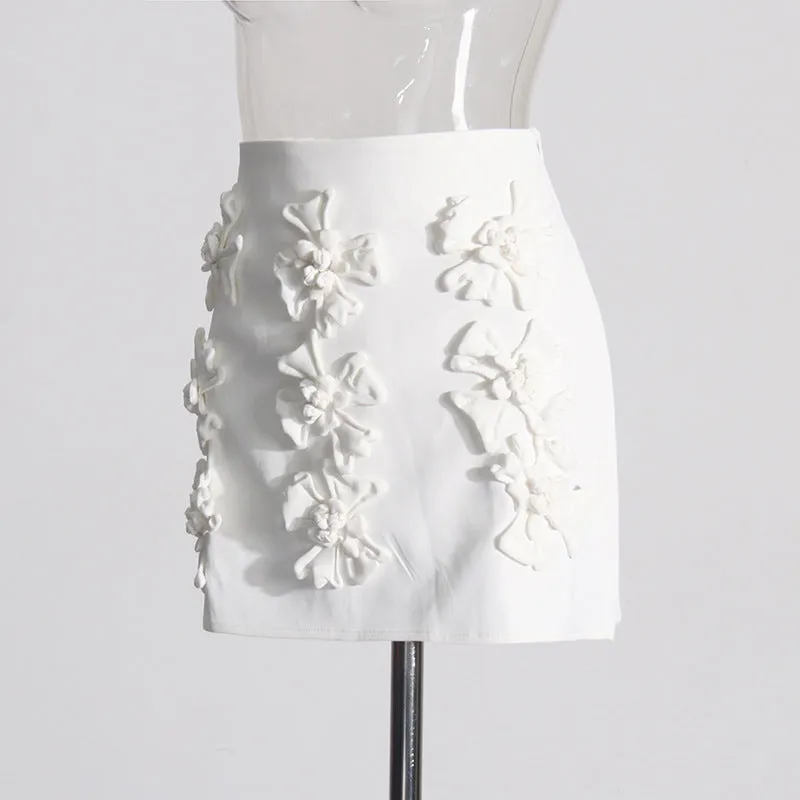 ANAXANDRA WHITE FLOWER MINI SKIRT