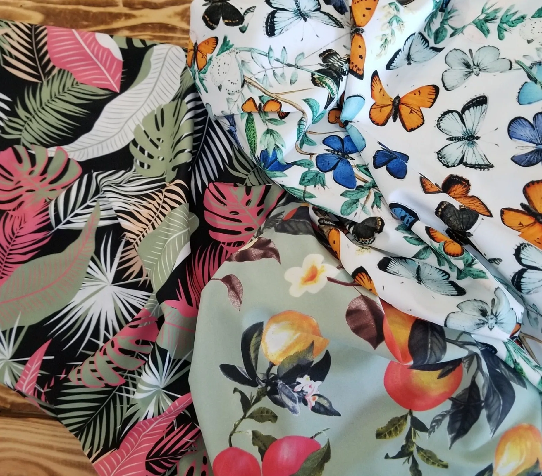 LA FInch 5 yard precut: 5 yards of Designer Deadstock Nylon Spandex Swim Performance Wear Peaches Knit