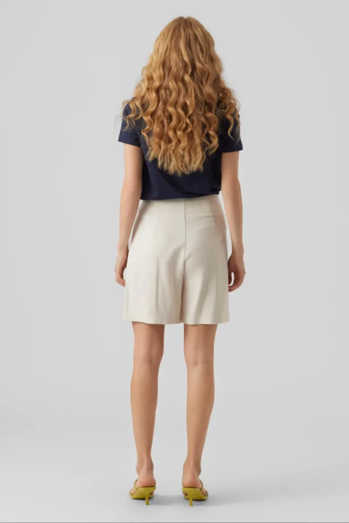Lillmuno High Rise Shorts