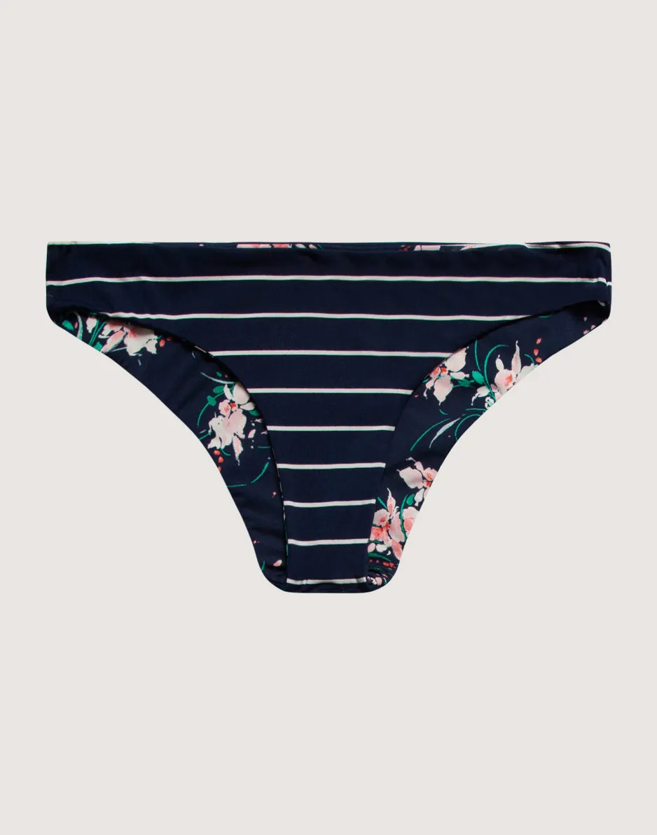 Sanitas Reversible Bottom: Nautical/Bouquet - FINAL SALE
