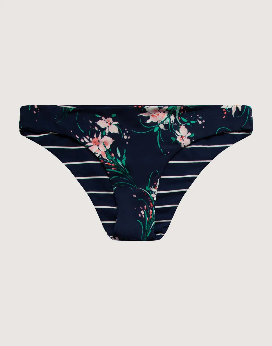 Sanitas Reversible Bottom: Nautical/Bouquet - FINAL SALE